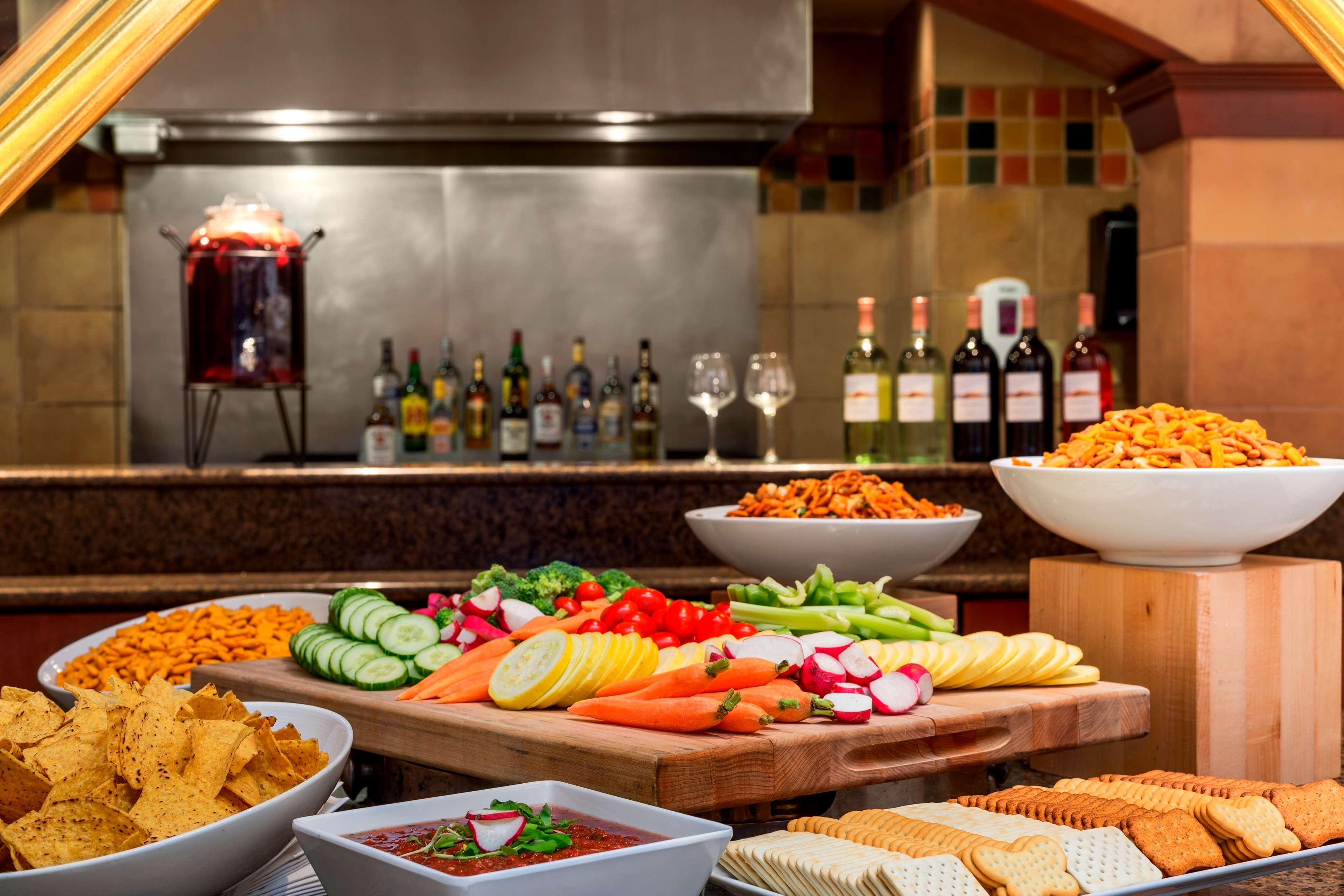Embassy Suites By Hilton Columbia Greystone Экстерьер фото