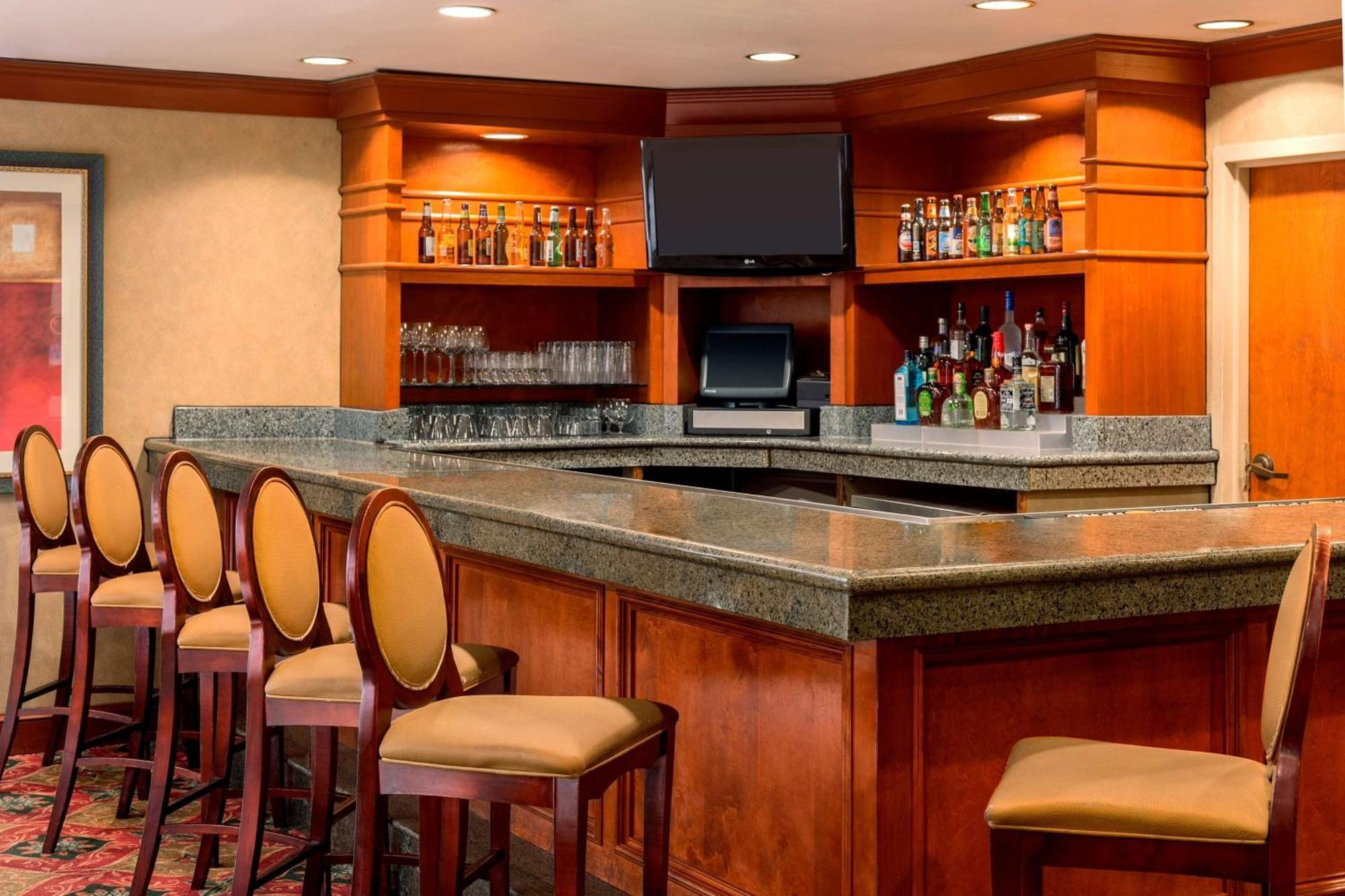 Embassy Suites By Hilton Columbia Greystone Экстерьер фото