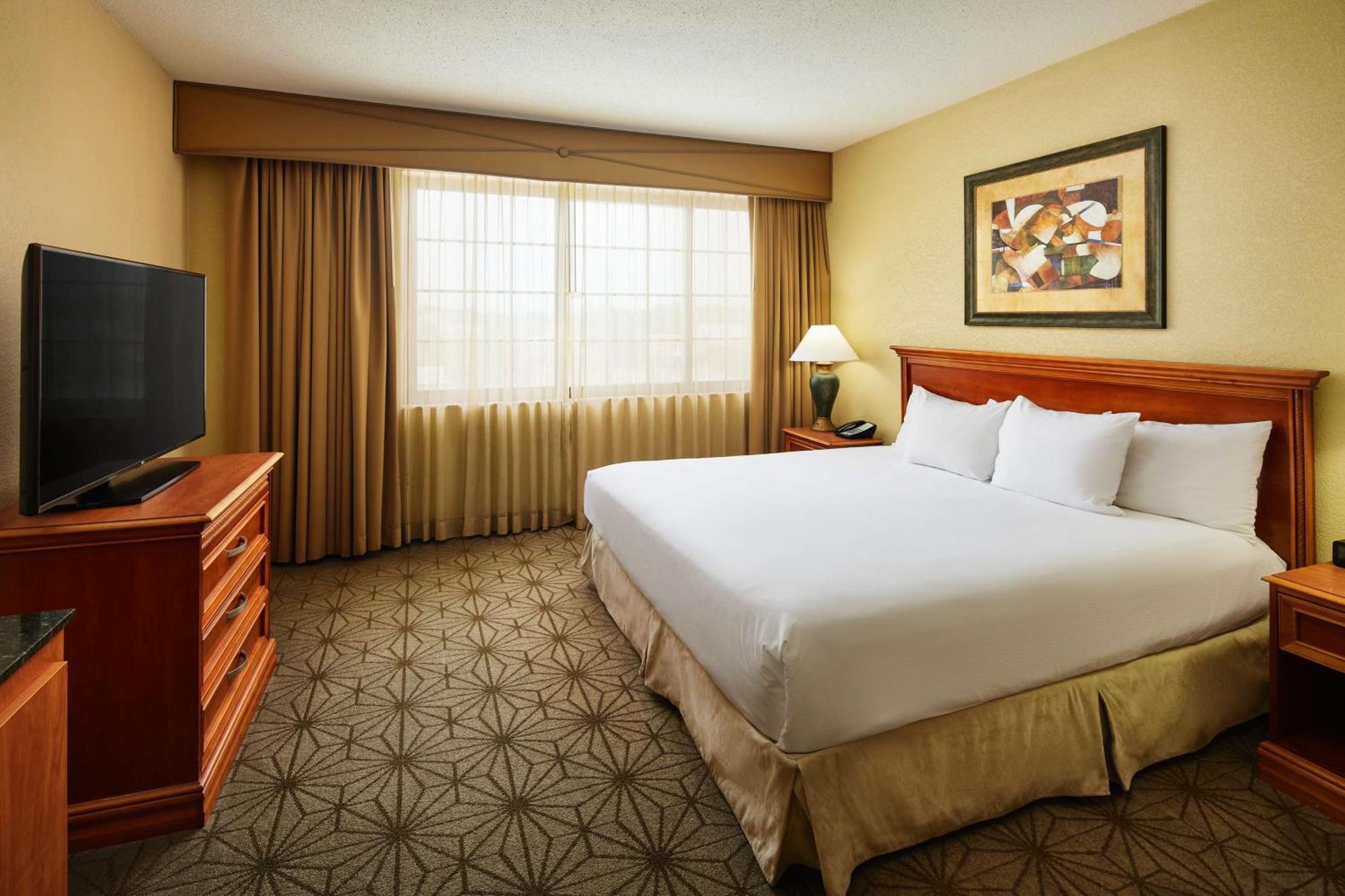 Embassy Suites By Hilton Columbia Greystone Экстерьер фото