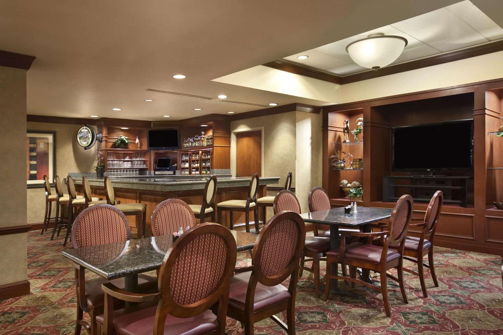 Embassy Suites By Hilton Columbia Greystone Экстерьер фото